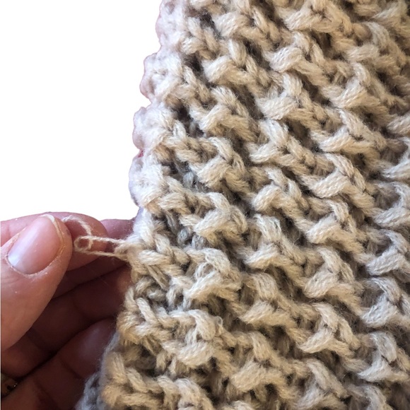 Soft and cozy neck scarf cream and tan circle scarf - Picture 5 of 9